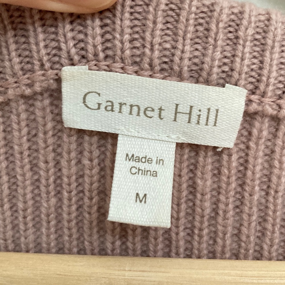 Garnet Hill Women's Cashmere V-Neck Sweater Size M - Picture 3 of 7